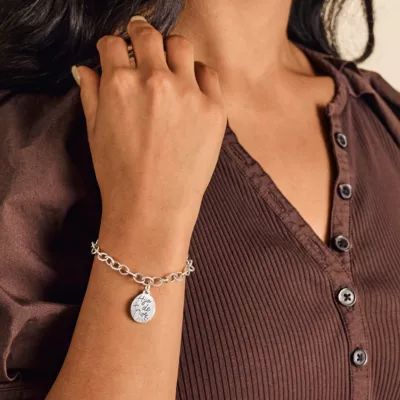 Hija de Dios Charm in Sterling Silver - Image 3